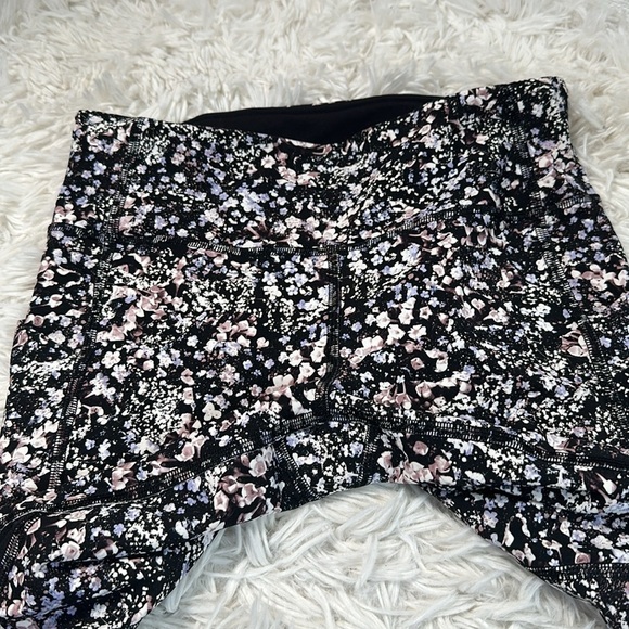 Lululemon Pace Rival Crop *22" Floral Spritz Multi / Black - Picture 2 of 7
